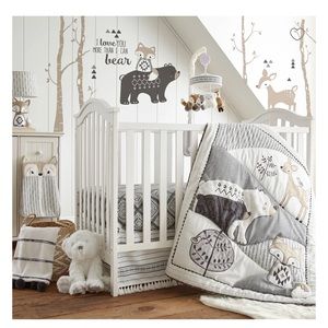 Levtex Bailey Nursery Set- USED PLEASE CHECK PHOTOS and Read the Description